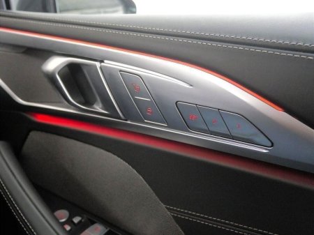 2025 BMW 8-Series - photo 22