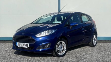 2015 Ford Fiesta - photo 2