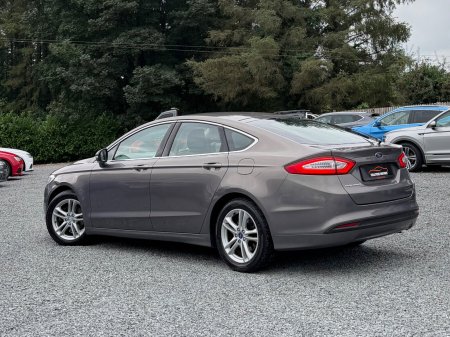 2015 Ford Mondeo - photo 11