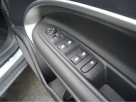 2025 Jeep Avenger - photo 21