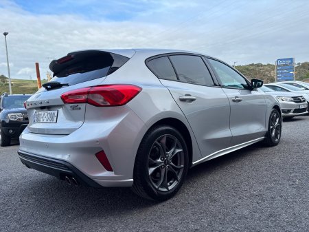 2020 Ford Focus - photo 8