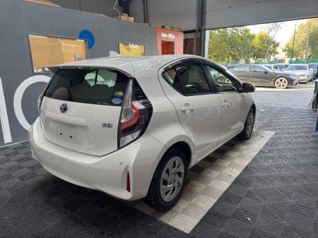 2021 Toyota Aqua - photo 3