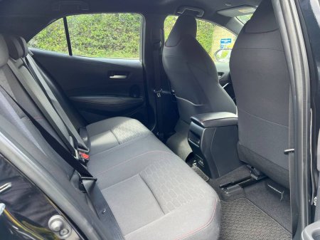 2025 Toyota Corolla - photo 8