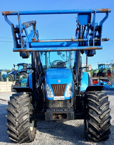 2016 New Holland T5105 - photo 4