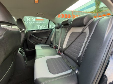 2016 Volkswagen Jetta - photo 12