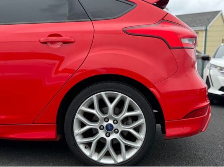 2017 Ford Focus - photo 9