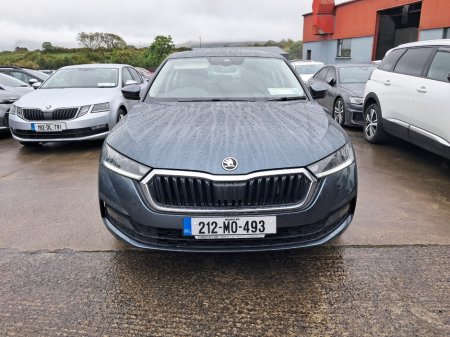 2021 Skoda Octavia - photo 2