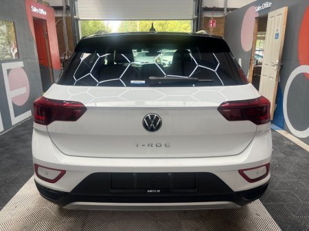 2024 Volkswagen T-Roc - photo 4