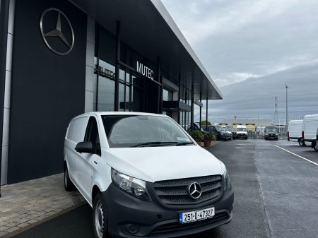 2025 Mercedes-Benz Vito - photo 2