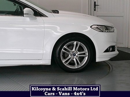 2016 Ford Mondeo - photo 28
