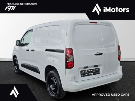 2022 Vauxhall Combo - photo 2