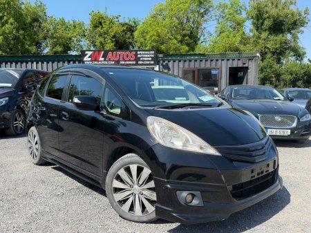 2010 Honda Fit - photo 2