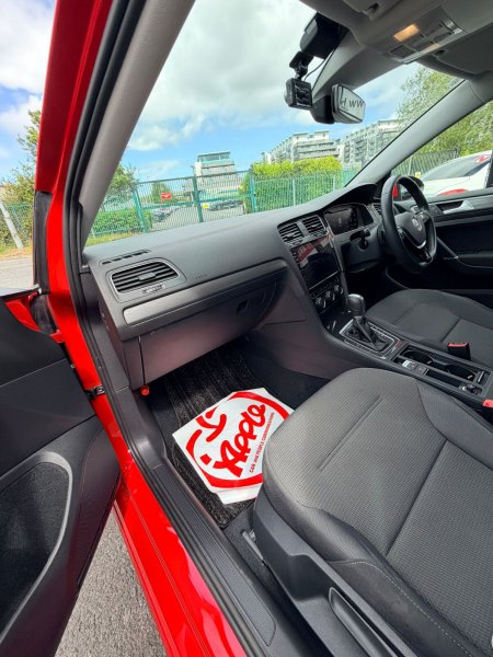 2019 Volkswagen Golf - photo 8