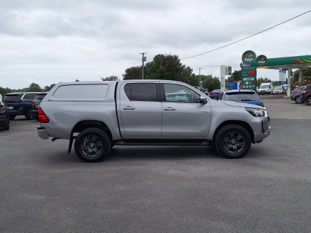 2021 Toyota Hilux - photo 2
