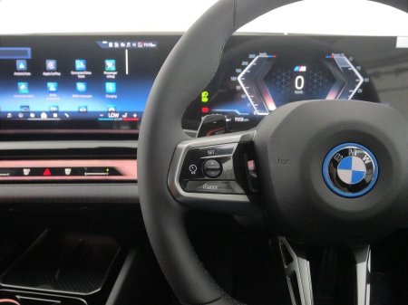 2026 BMW 5-Series - photo 17