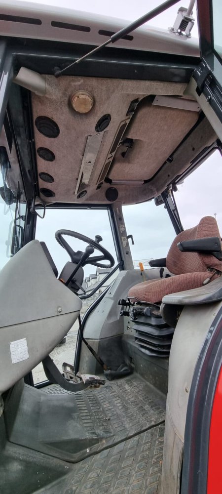 1997 Massey Ferguson 4270 - photo 5