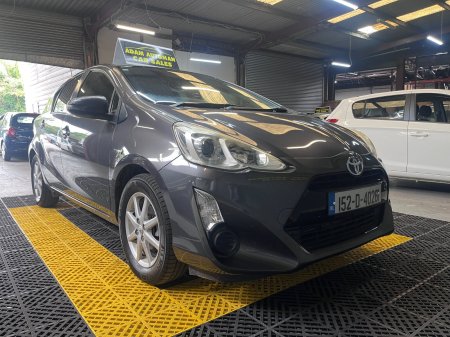 2015 Toyota Aqua Hybrid