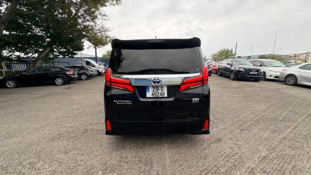 2023 Toyota Alphard - photo 5