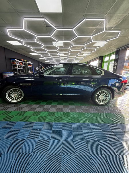 2016 Jaguar XF - photo 4