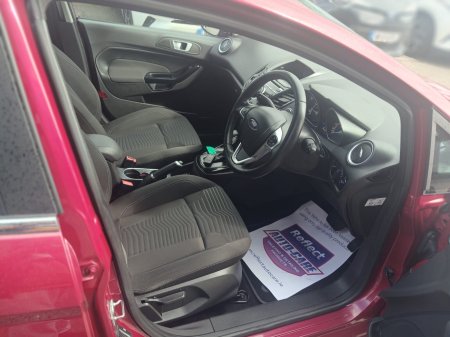 2015 Ford Fiesta - photo 18