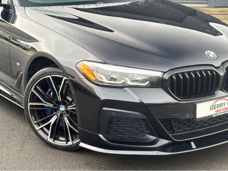 2021 BMW 5-Series - photo 3