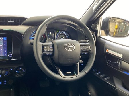2026 Toyota Hilux - photo 9