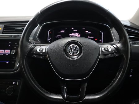 2020 Volkswagen Tiguan - photo 14
