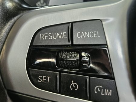 2022 BMW 5-Series - photo 9