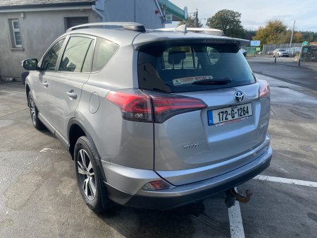 2017 Toyota RAV4 - photo 6