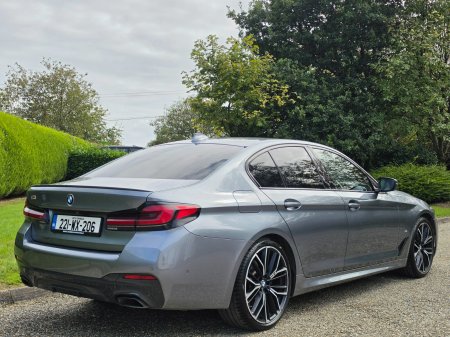 2022 BMW 5-Series - photo 3