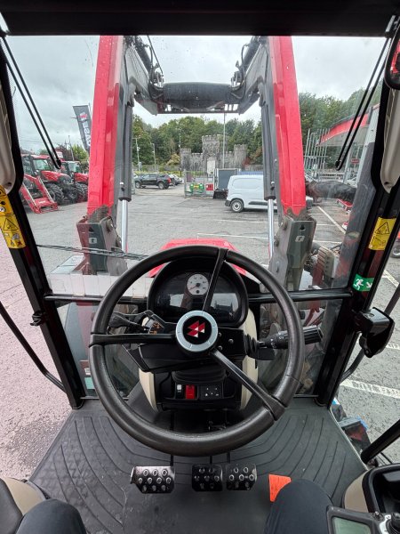 2021 Massey Ferguson 5711 M - photo 7