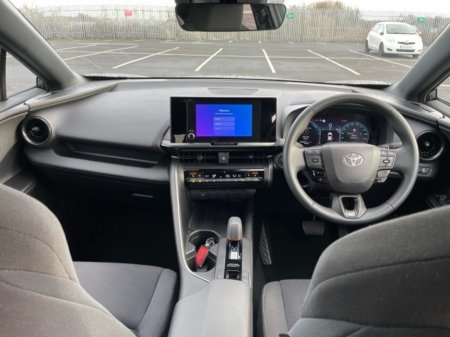 2024 Toyota C-HR - photo 8