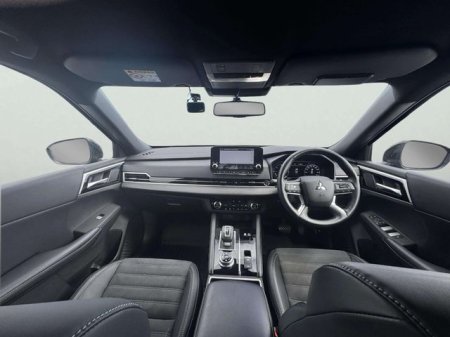 2023 Mitsubishi Outlander - photo 8