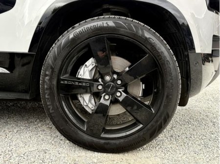 2026 Land Rover Defender - photo 13