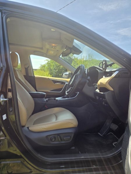 2021 Toyota RAV4 - photo 13