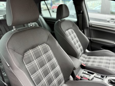 2019 Volkswagen Golf - photo 13