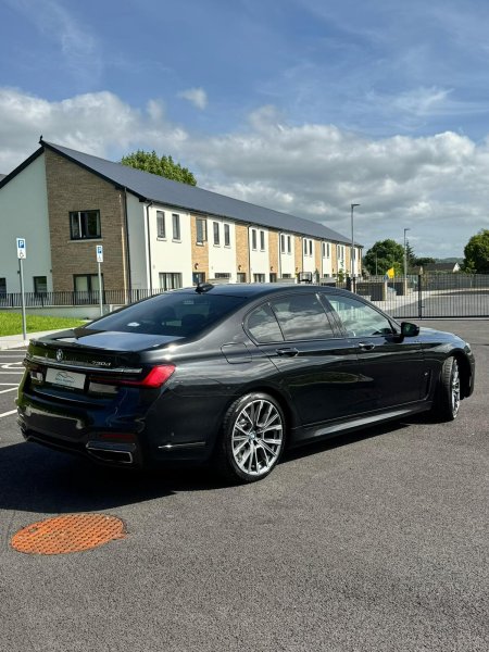 2020 BMW 7-Series - photo 8