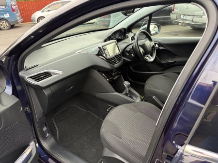 2016 Peugeot 208 - photo 13