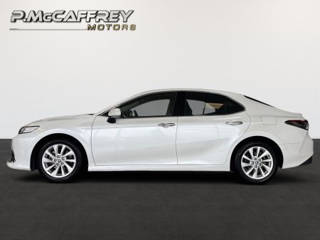 2021 Toyota Camry - photo 8