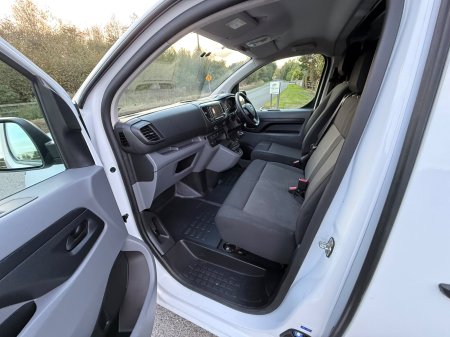 2022 Opel Vivaro - photo 9