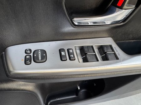2016 Toyota Prius - photo 10