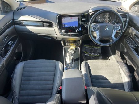 2022 Mitsubishi Outlander - photo 9