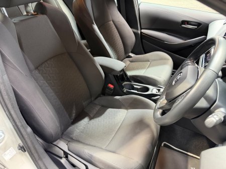 2021 Toyota Corolla - photo 12