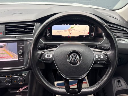 2020 Volkswagen Tiguan - photo 13