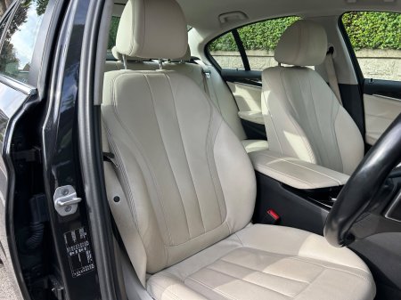 2017 BMW 5-Series - photo 17