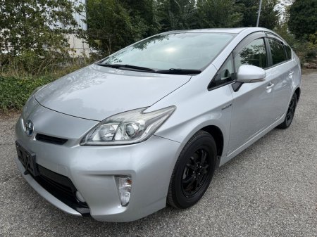 2015 Toyota Prius - photo 2