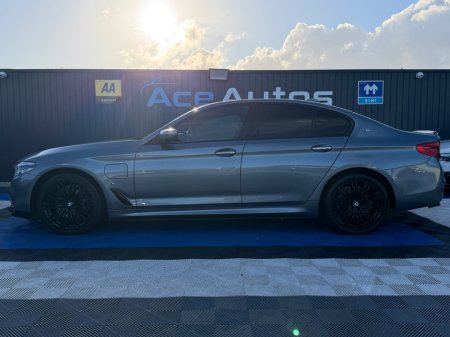 2017 BMW 5-Series - photo 4
