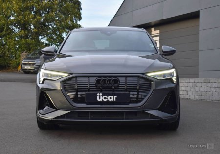 2022 Audi e-tron - photo 2
