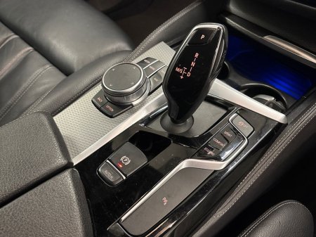 2020 BMW 5-Series - photo 10