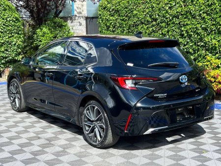 2025 Toyota Corolla - photo 5